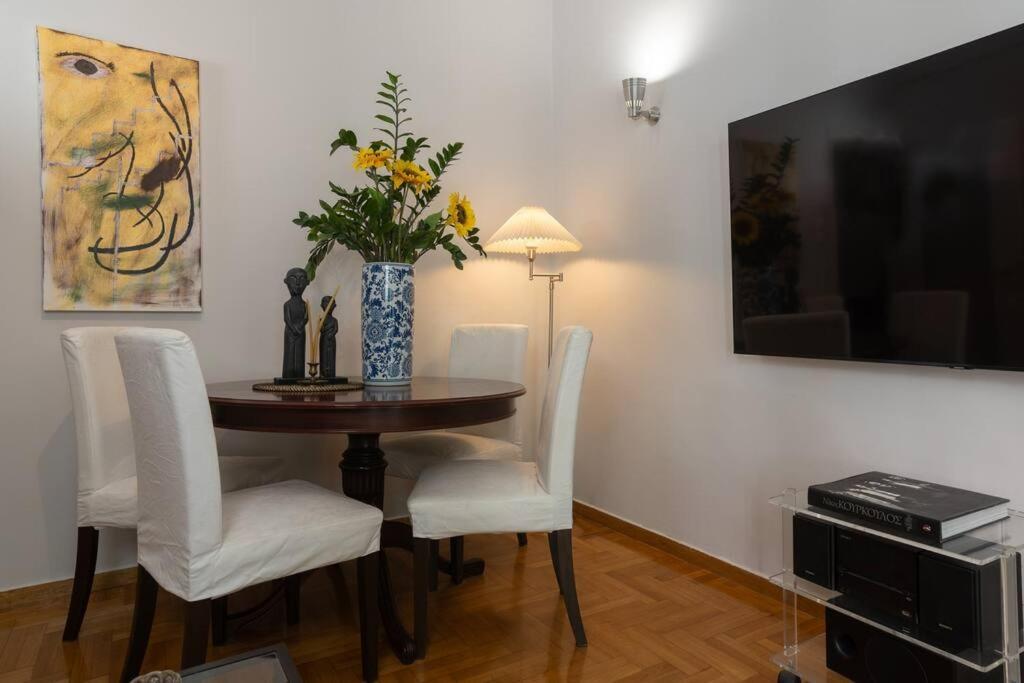 Chic N Central Apt In Kolonaki Apartment เอเธนส์ ภายนอก รูปภาพ